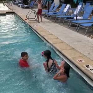 Meet your Posher, Jill